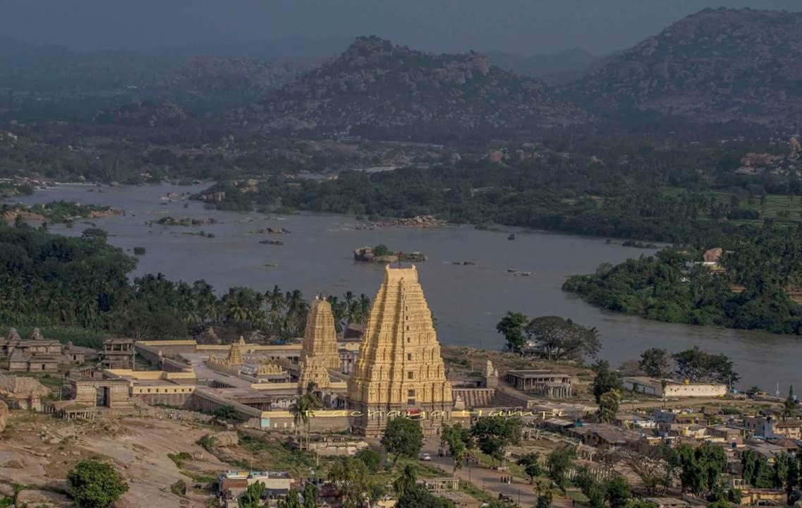 Lotus Riya Homestay Hampi Exterior foto